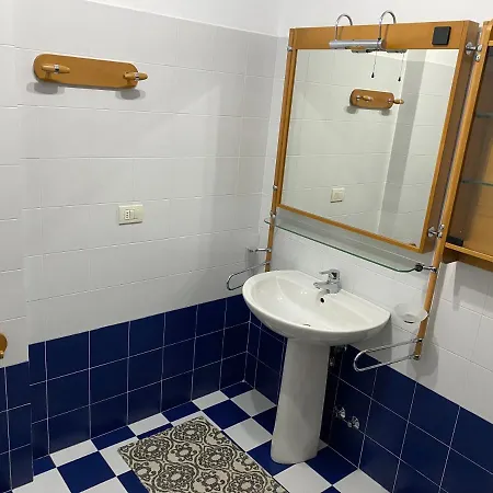 Casa Edoardo * Леванто